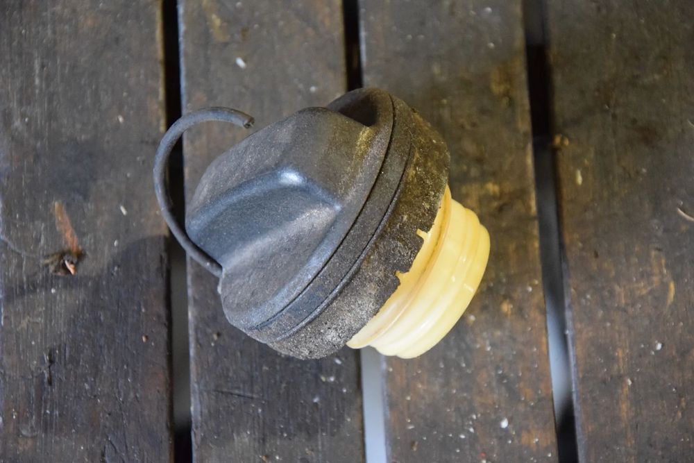 Honda Civic VIII UFO 06-11 Korek wlewu benzyna oryginał