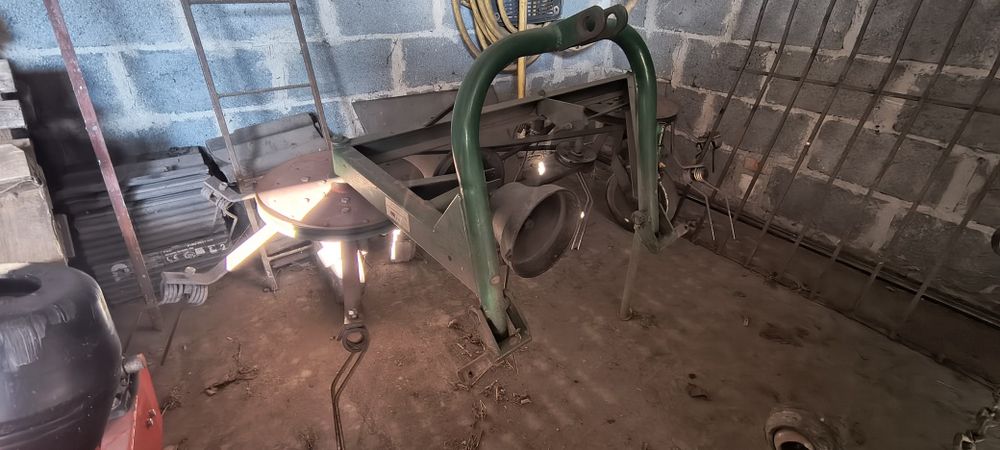 Przetrząsarka przetrząsacz karuzelowy Z-218