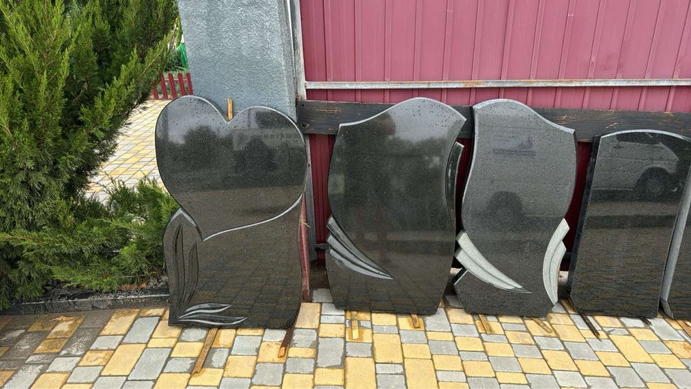 Изготовление, установка и гравировка памятников