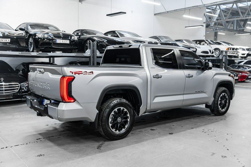 Toyota Tundra 3.5 V6 Bi-Turbo 389KM. Limited. Bezwypadkowa. Import