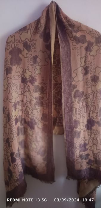 Linda echarpe grande