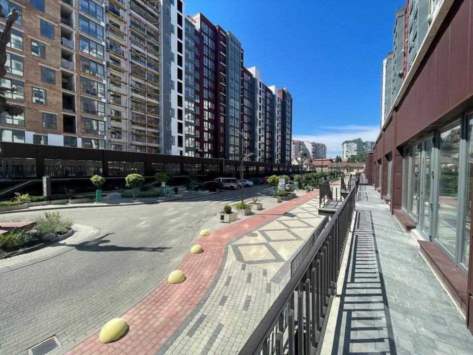 Паркомісце в центрі, ЖК Княгинин