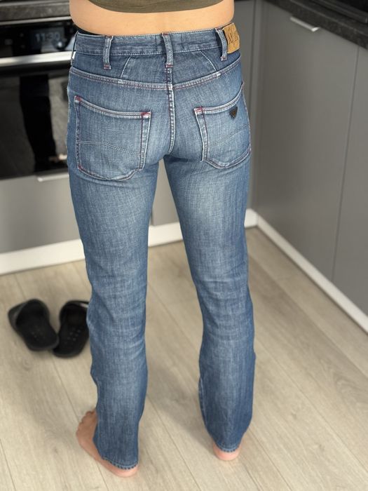 Продам Armani джинсы оригинал