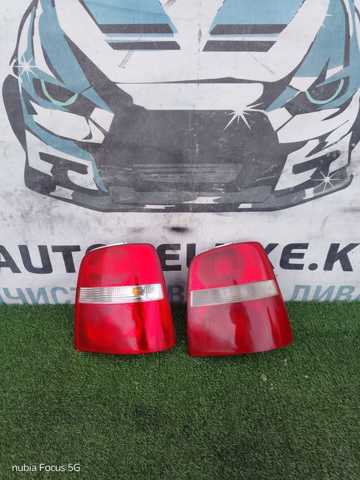 Задні стопи Volkswagen Touran