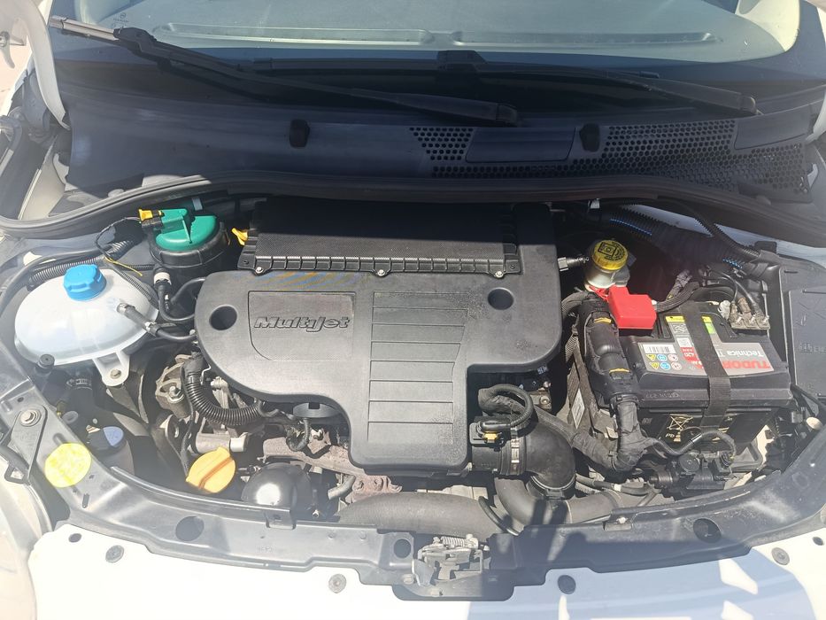 Fiat 500 1.3 Multijet diesel 75cv – 2010 tecto panorâmico impecável