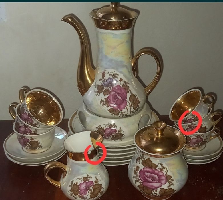 Сервізи фарфорні