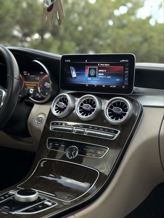 Mercedes-Benz C300 (переодет в C63 AMG)