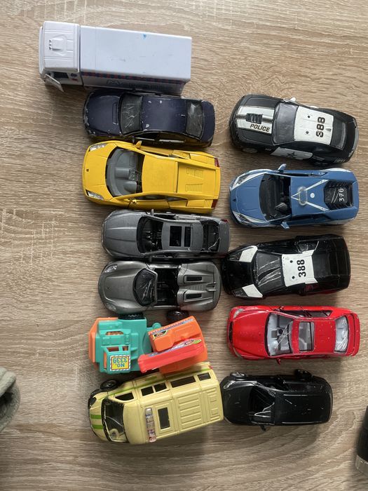 Машини маленькі бу