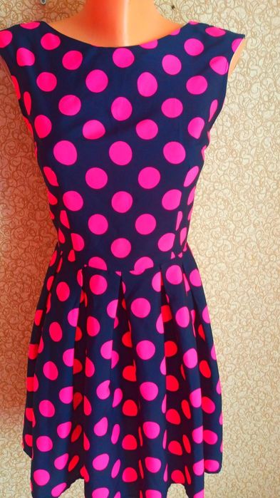 Платье в горох 42 р.