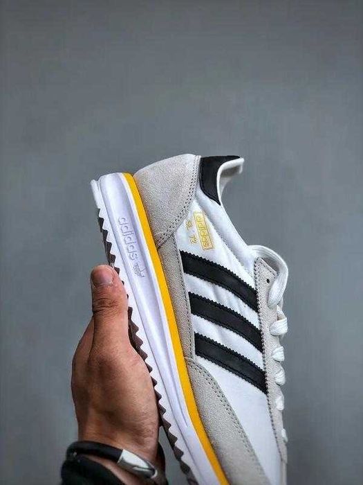 Жіночі кросівки Adidas Originals SL 72 РОЗПРОДАЖ НАЛОЖКА Адідас