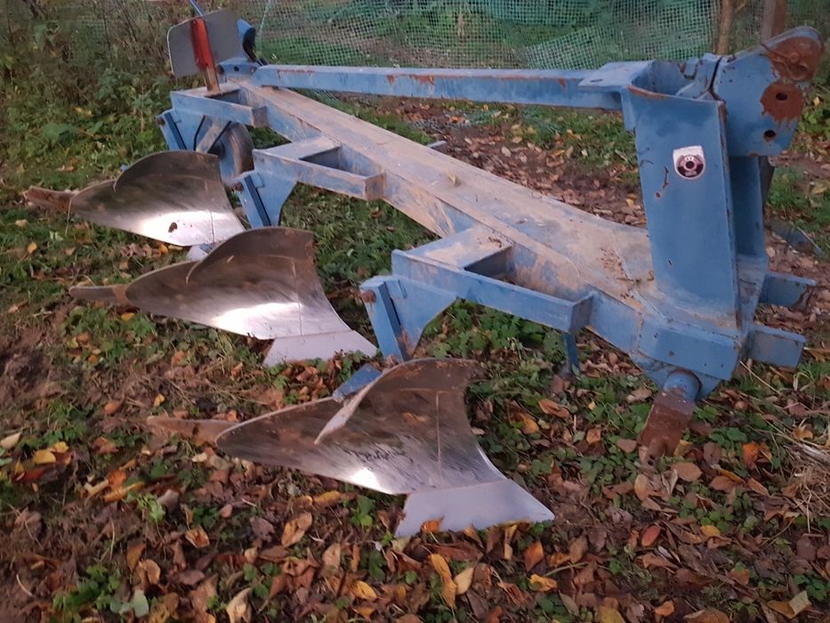 Pług rabewerk 3 skibowy