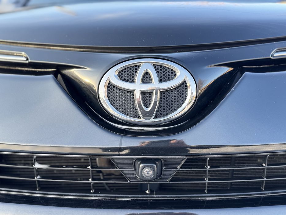 TOYOTA RAV4 повний привід офіційне авто