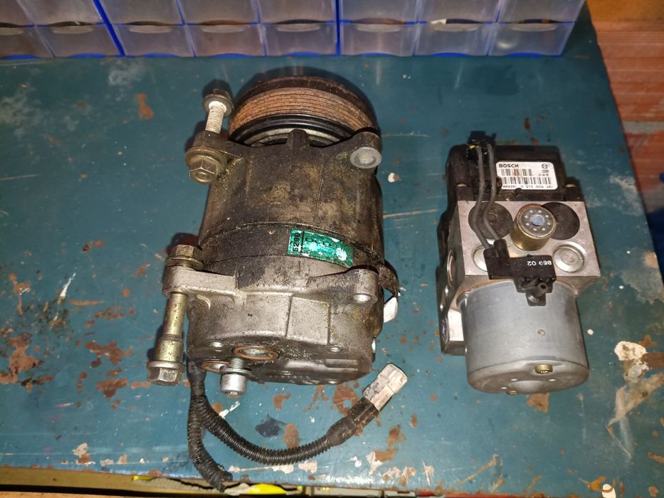 Lote de peças para Peugeot 406 diesel, ver descrição.