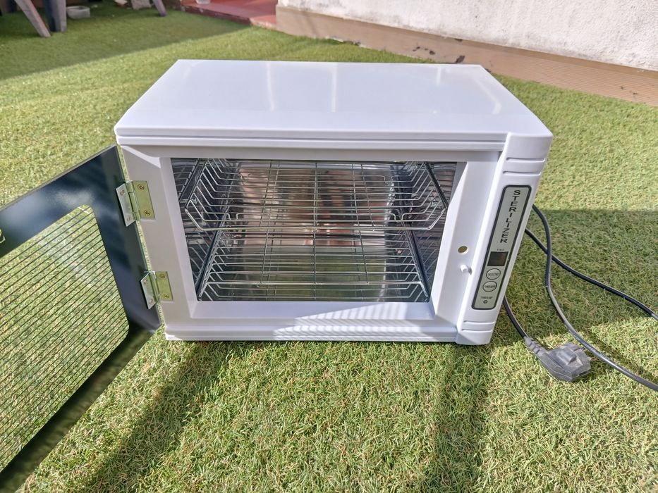 Armário Esterilizador UV 220V 6W com Temporizador – 2 Prateleiras