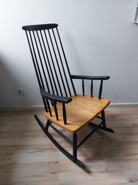 fotel bujany vintage proj. lata 70-te skandynawski drewniany patyczak