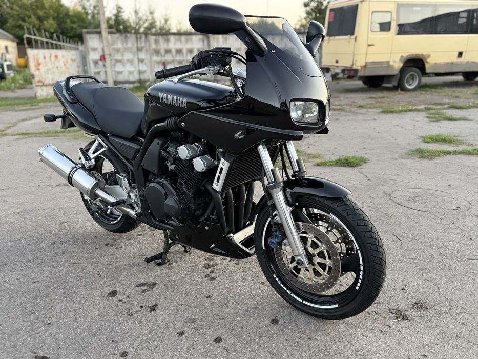 Продам Yamaha FZS600 fazer