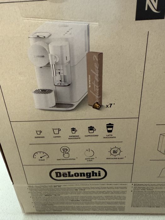 Ekspres na kapsułki DeLonghi Lattissima One