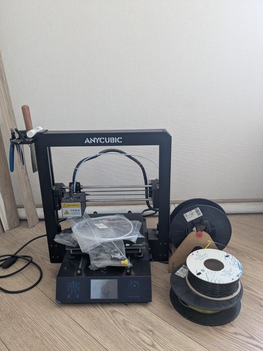 Продам 3d принтер Anycubic i3 M