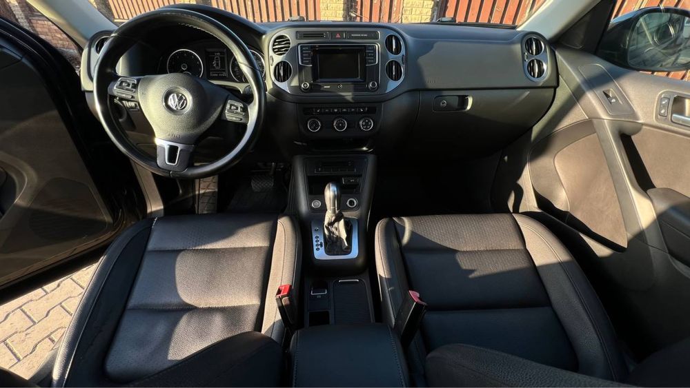 Volswagen Tiguan 2015 2.0 бенз