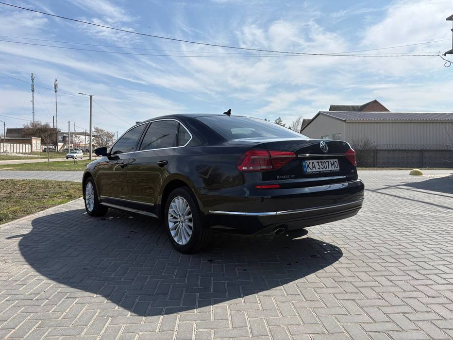 Автомобиль легковой