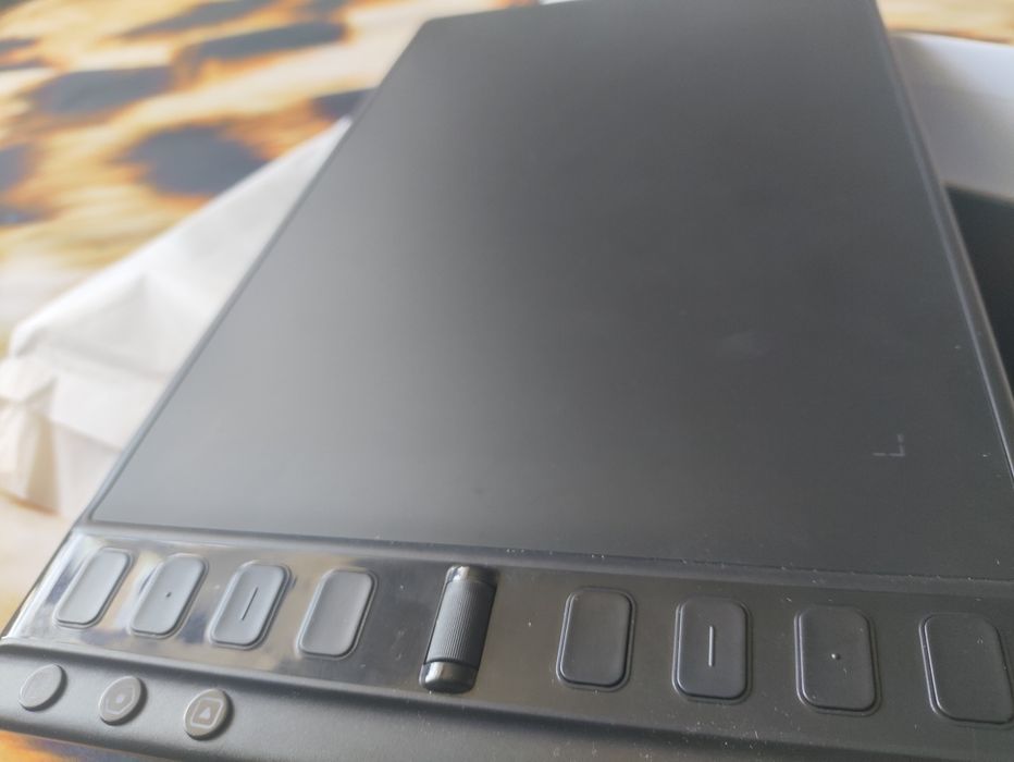 Графічний планшет Huion Inspiroy 2 M (H951P)
