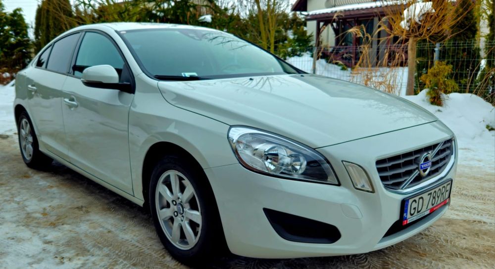 Sprzedam Volvo s60 t3 2012 Salon polska