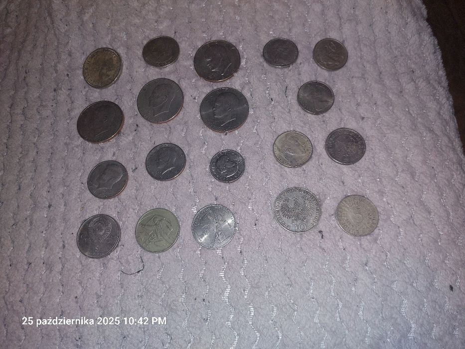 Monety uzywane różne w tym srebrne .