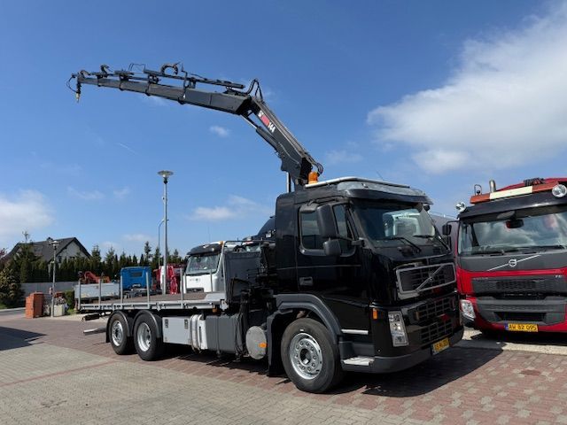 Volvo FM 300 6x2 Hds Hiab 144