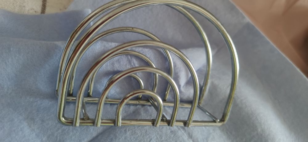 Чашки різні, з принтом, всякі, серветниця металева