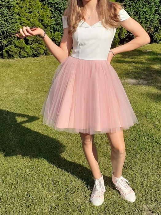 Sukienka studniówka szyfon S 36 Lacoria elegancka wesele biała brudny