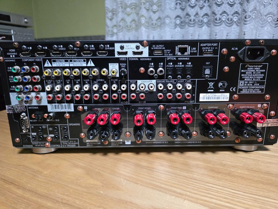 Amplituner PIONEER SC-LX 75 z defektem