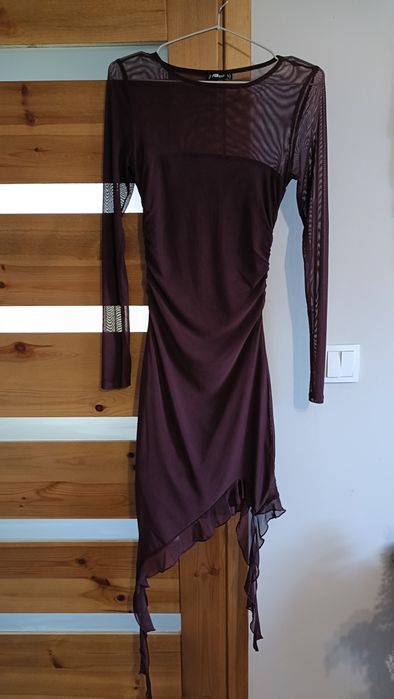 Sukienka damska dopasowana