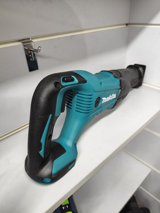 Makita DJR 186 шабельна пила сабельна Макіта оригінал