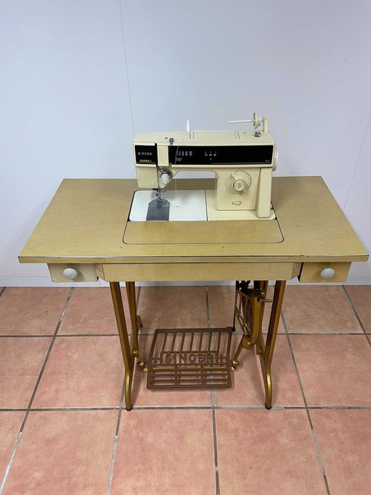 Máquina de Costura Singer Samba 1