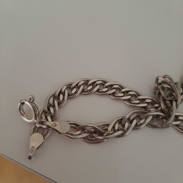 Srebrny naszyjnik łańcuch