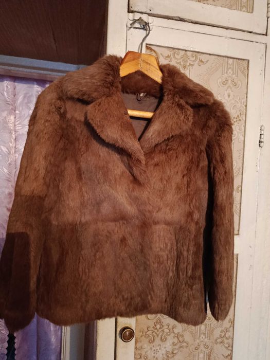 Полушубок жіночий