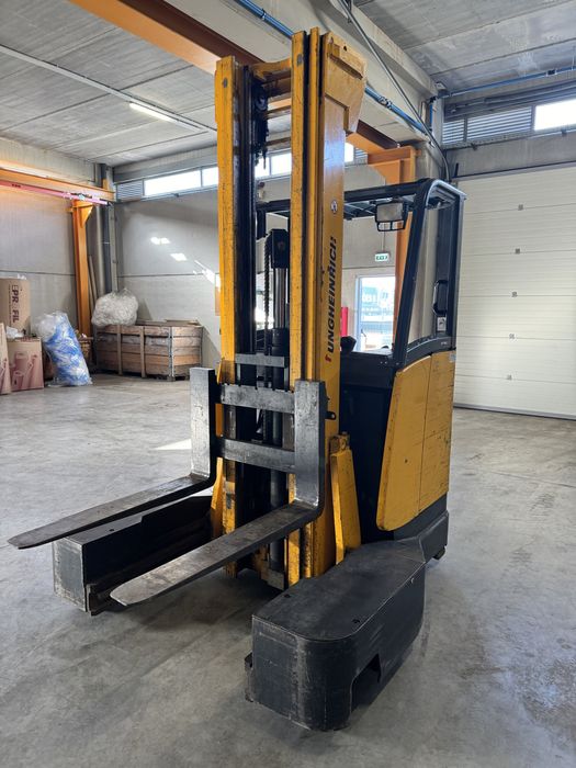 Empilhador Multidirecional eletrico