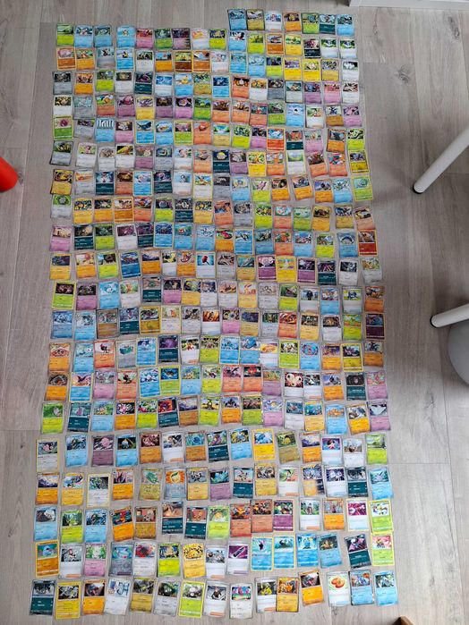 Karty Pokemon 352 szt.