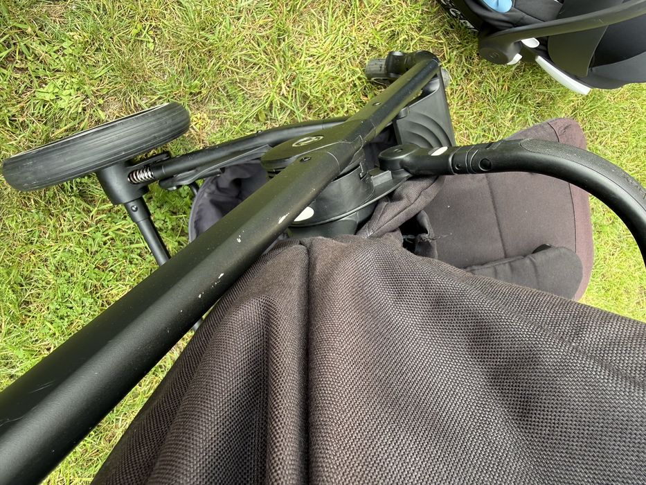 Cybex Balios S Lux 3w1 Deep Black + Aton B i-Size + akcesoria