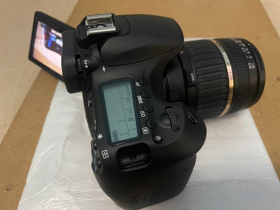 Canon EOS 60D EF-S 18-135mm f/3,5-5.6 + TAMRON AF18-200MM XR DI II