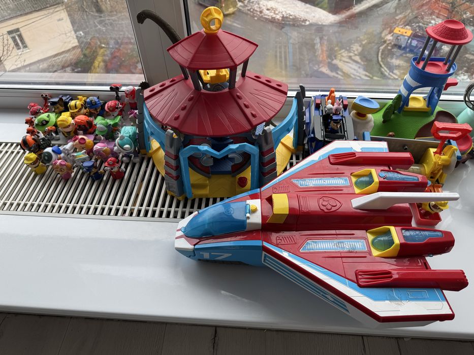 Щенячий патруль вежа,літак,герої