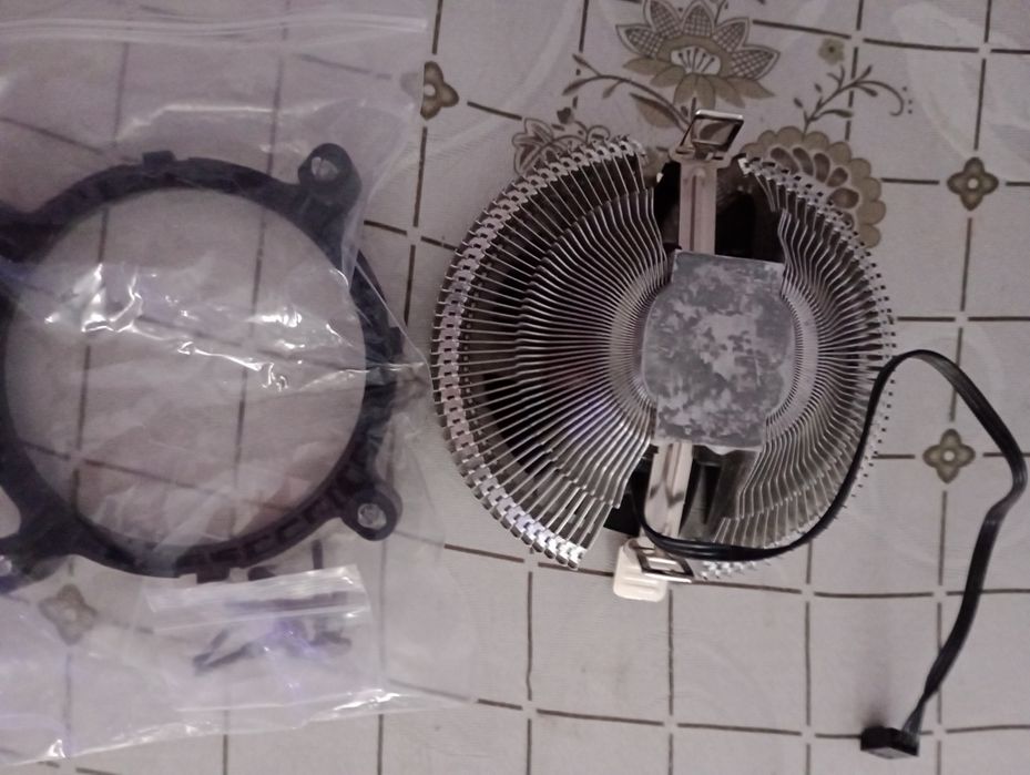 Кулер процесора з радіатором