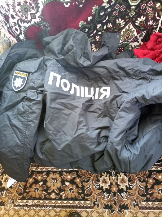 Куртка зимня коротка нова