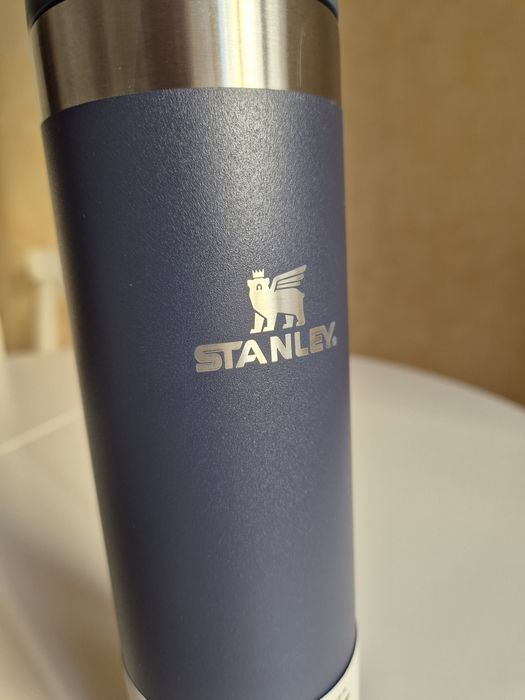 Термочашка Stanley AeroLight Transit об'ємом 591 мл