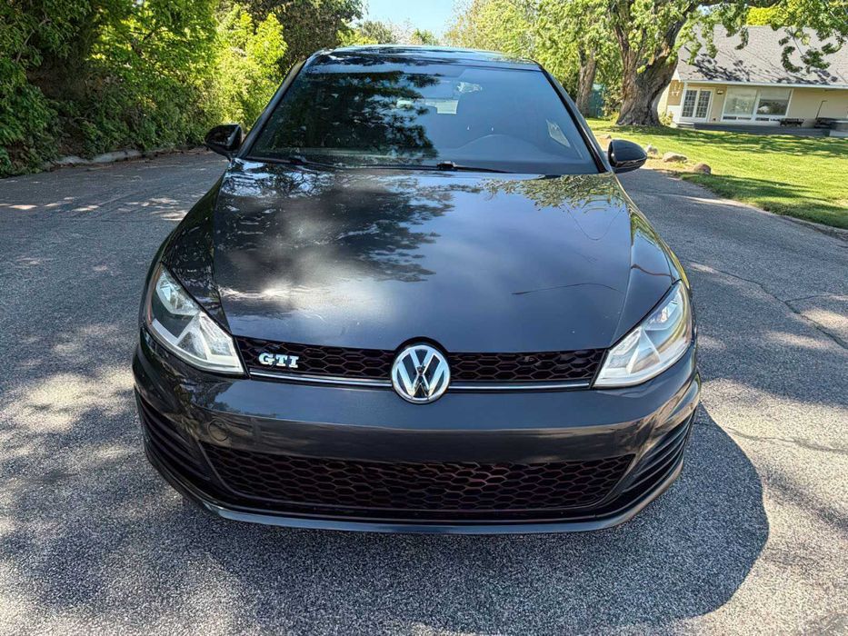 Volkswagen Golf GTI      2015