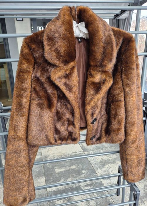 Piękne,  brązowe futerko