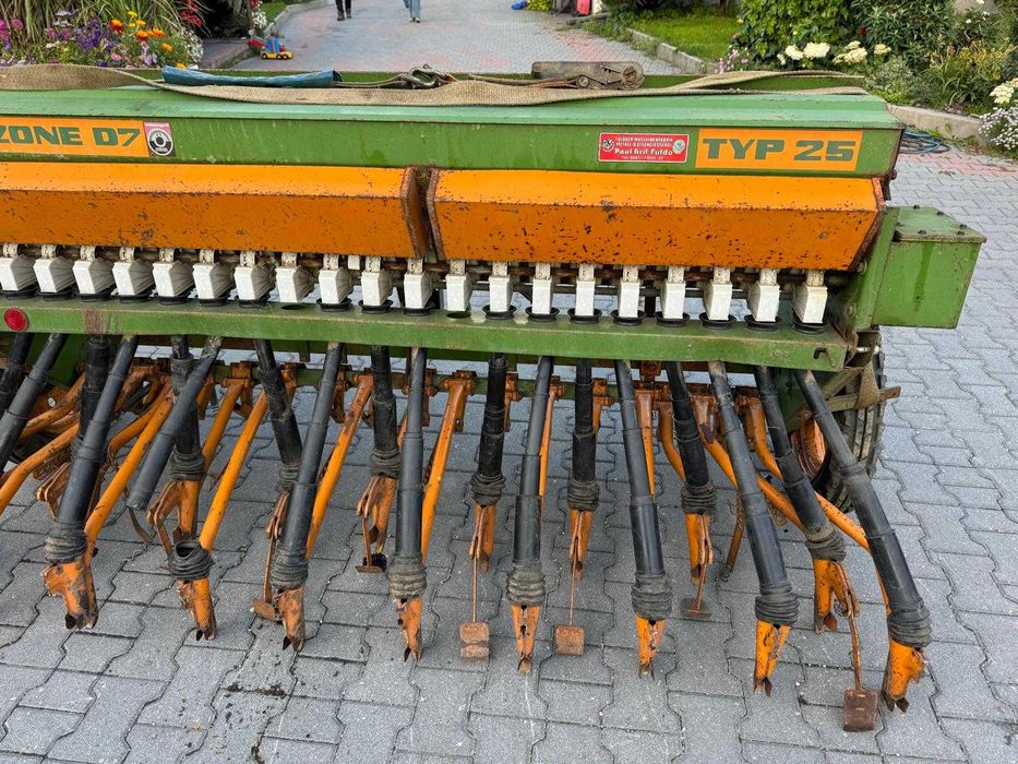 Siewnik AMAZONE D7 TYP 25