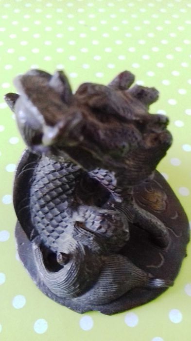 Dragão Chinês em metal