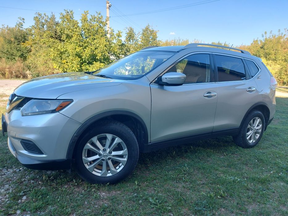 Автомобіль "Nissan Rogue"