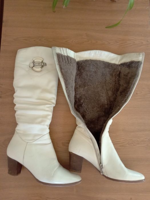 Сапоги белые зимние